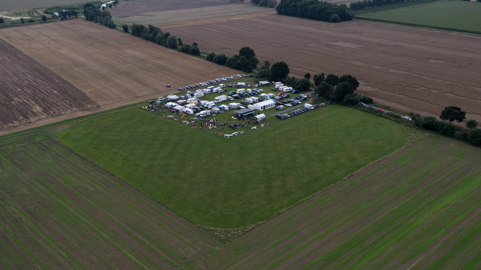 Unser Flugplatz     Photo (c) Alexander Wulf